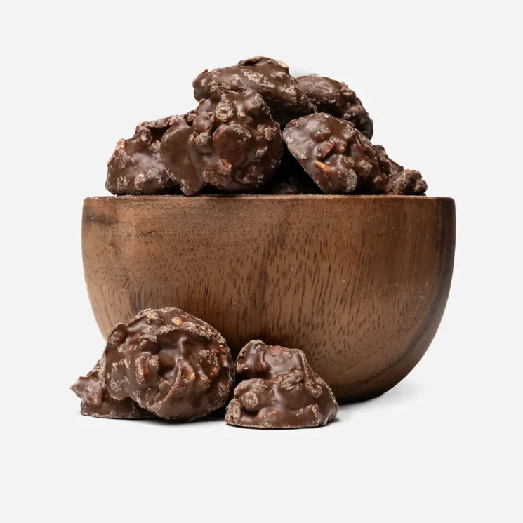 Knusprige Schokoladenstückchen mit salzigem Karamell